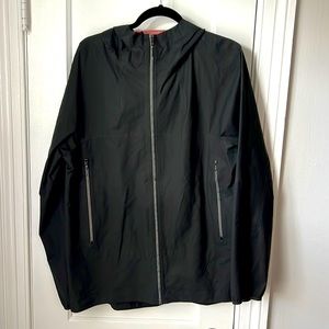 Lululemon Einn Shell Waterproof jacket.